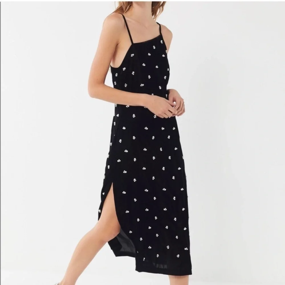 Urban Outfitters Velvet Beaded Black Midi Dress Womens Size 8 New Y2K Style - Picture 1 of 8